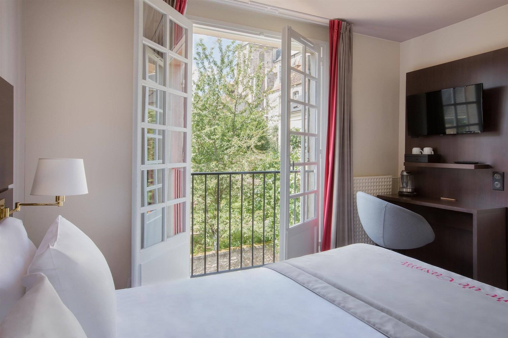 Best Western Blanche De Castille Dourdan Esterno foto