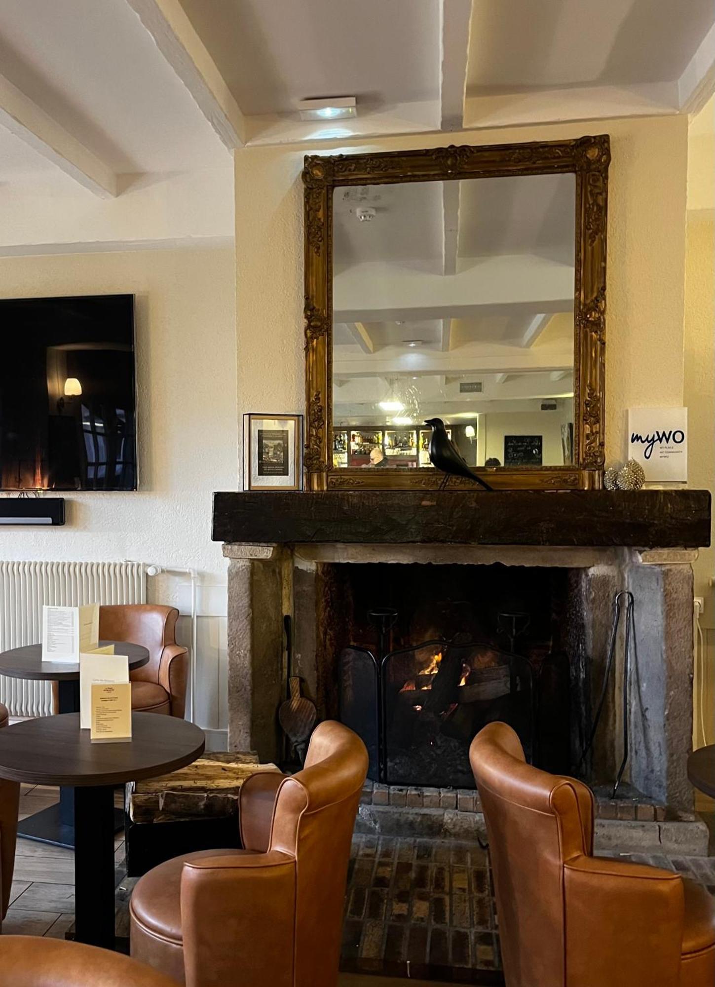 Best Western Blanche De Castille Dourdan Esterno foto