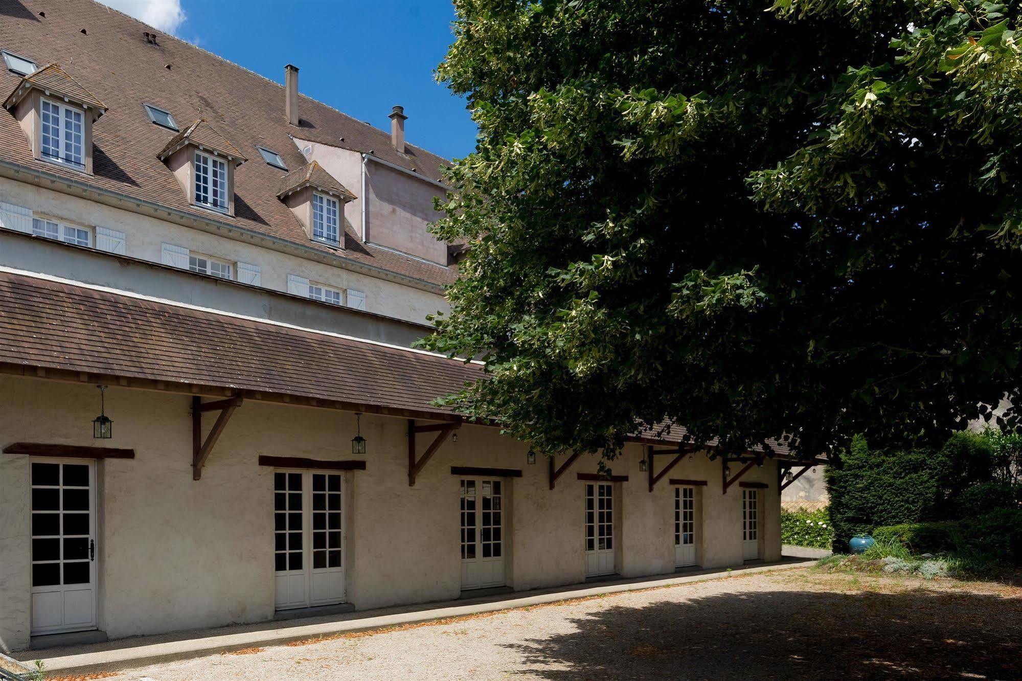 Best Western Blanche De Castille Dourdan Esterno foto