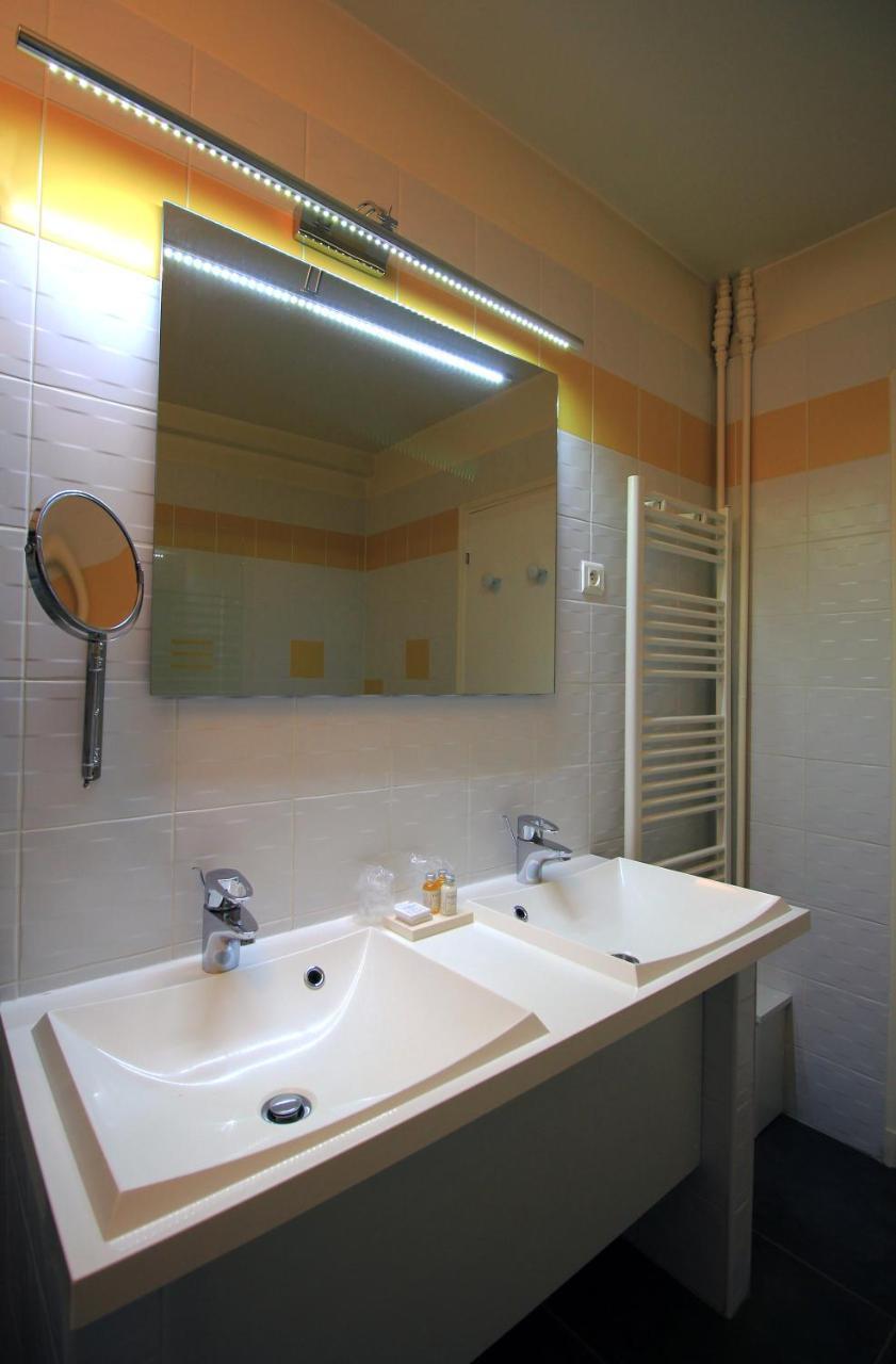 Best Western Blanche De Castille Dourdan Esterno foto